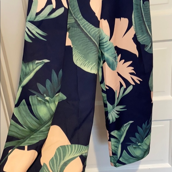 Lulu’s Tropical floral jumper - Picture 2 of 5